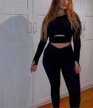 Load image into Gallery viewer, V Cut Leggings